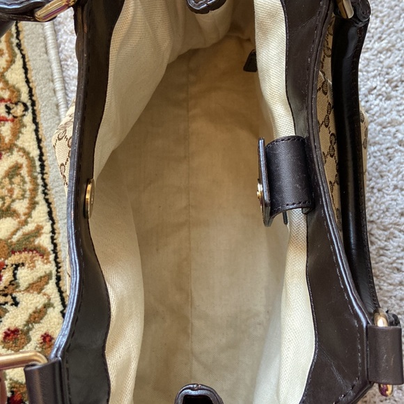 Authentic Gucci handbag - Picture 4 of 9
